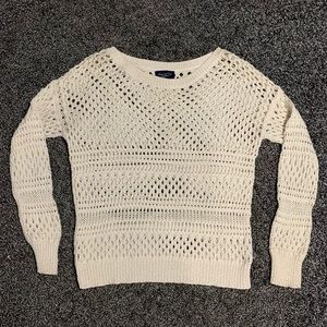 American Eagle Outfitters sweater size L chunky knit cream sweater